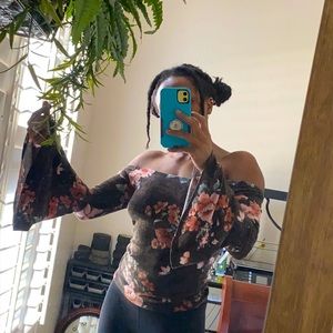 Polly & Esther bell sleeve floral off the shoulder